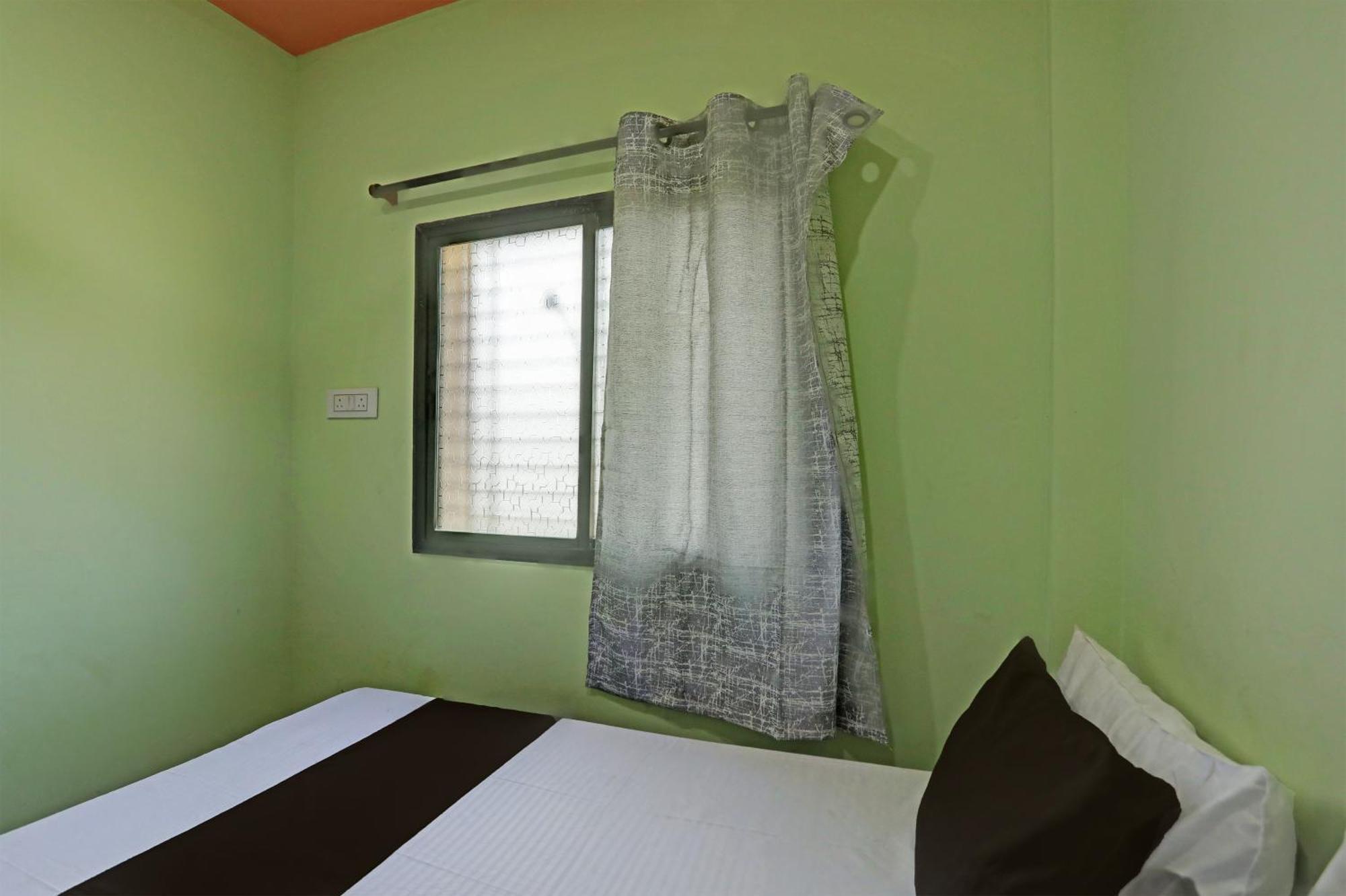 Spot On Hotel Leo Star Chandrapur Eksteriør billede