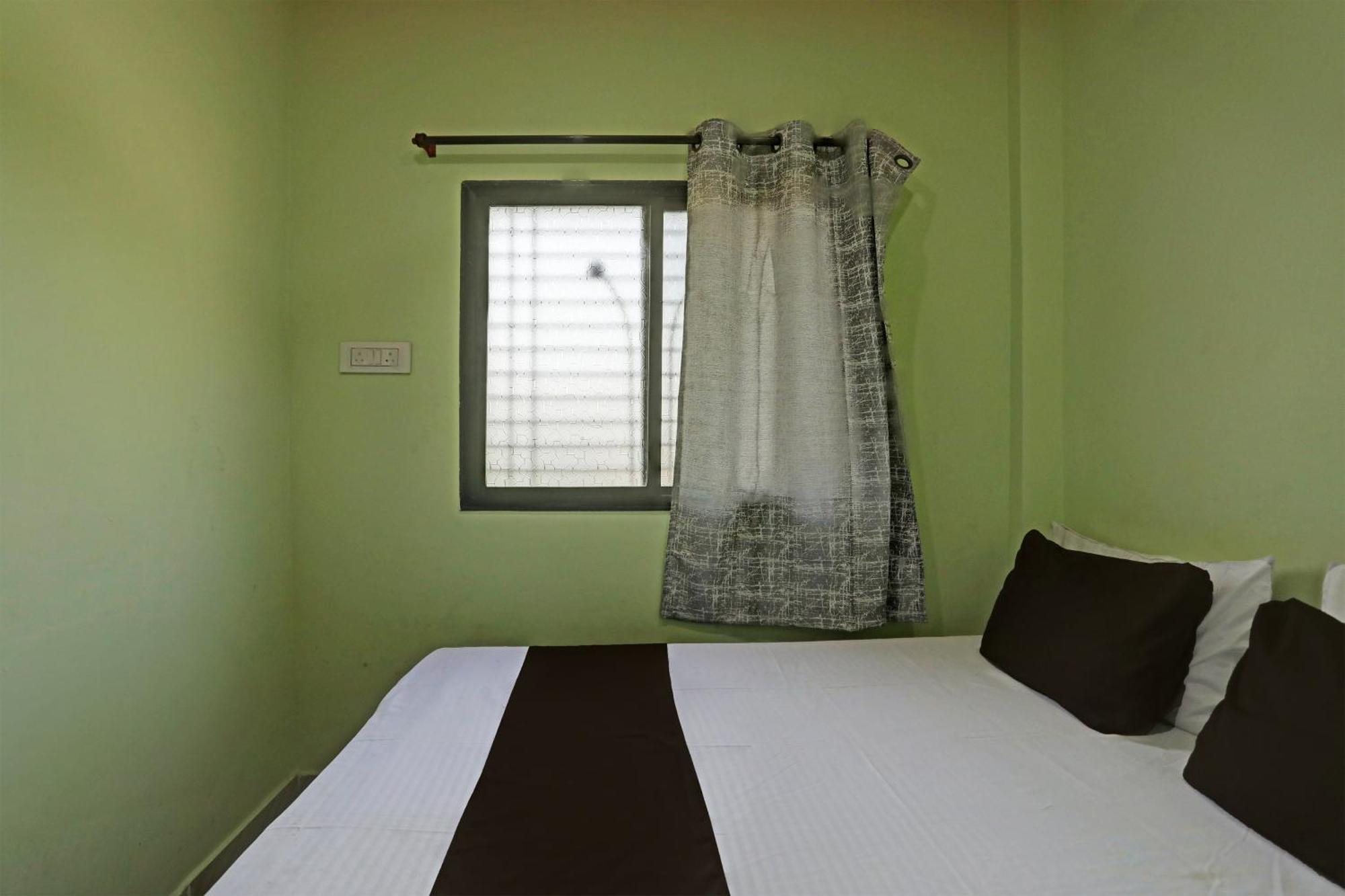 Spot On Hotel Leo Star Chandrapur Eksteriør billede